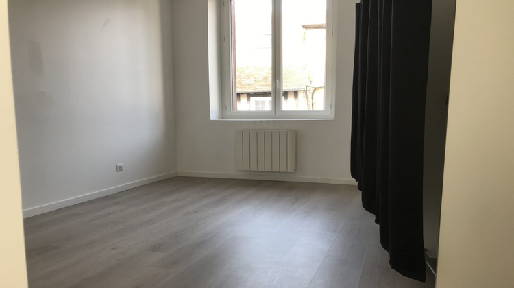 Ma-Cabane - Location Appartement LOUVIERS, 79 m²