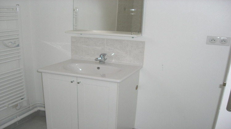 Ma-Cabane - Location Appartement LOUVIERS, 55 m²