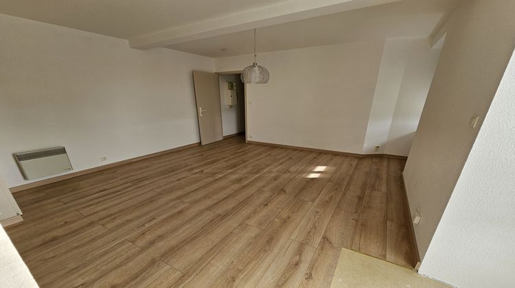 Ma-Cabane - Location Appartement Lubersac, 38 m²