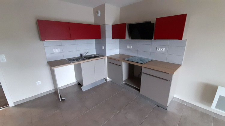Ma-Cabane - Location Appartement LUC-LA-PRIMAUBE, 65 m²