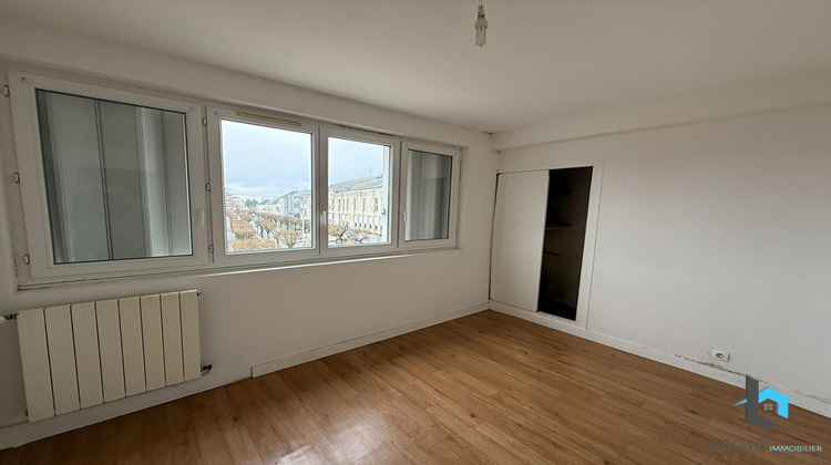 Ma-Cabane - Location Appartement LUCE, 79 m²