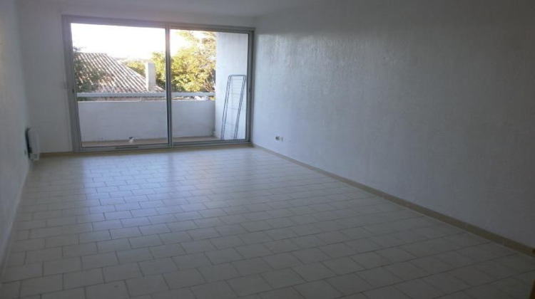 Ma-Cabane - Location Appartement Lunel, 30 m²