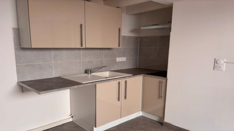 Ma-Cabane - Location Appartement LUNEL VIEL, 19 m²