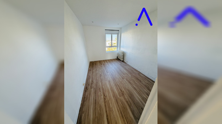 Ma-Cabane - Location Appartement Lunéville, 90 m²