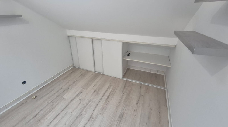 Ma-Cabane - Location Appartement LUSSAULT-SUR-LOIRE, 30 m²