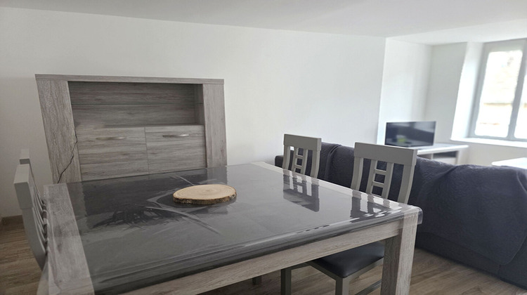 Ma-Cabane - Location Appartement LUXEUIL-LES-BAINS, 69 m²