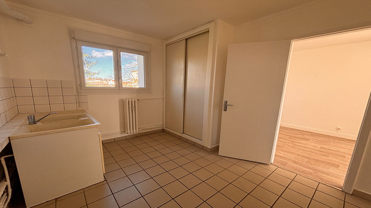 Ma-Cabane - Location Appartement LUXEUIL-LES-BAINS, 58 m²