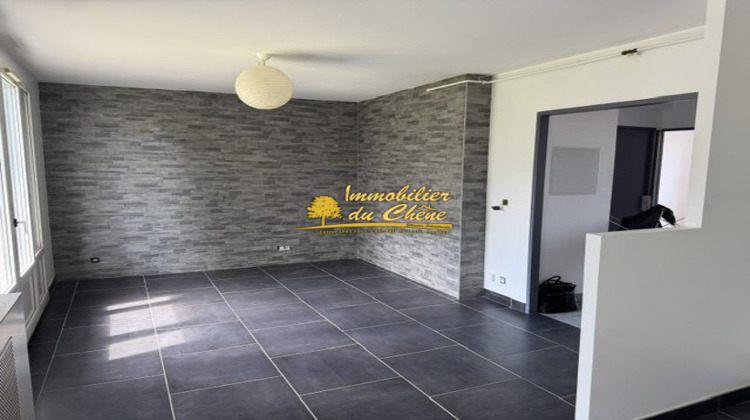 Ma-Cabane - Location Appartement Luxeuil-les-Bains, 65 m²