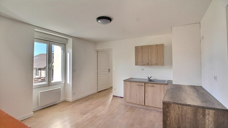 Ma-Cabane - Location Appartement LYAUD, 24 m²