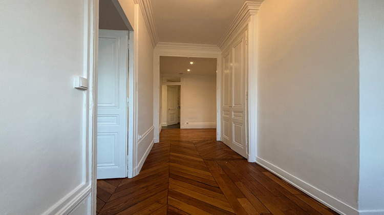 Ma-Cabane - Location Appartement LYON 3, 57 m²