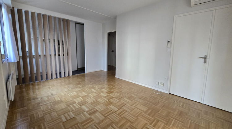 Ma-Cabane - Location Appartement LYON 6, 53 m²