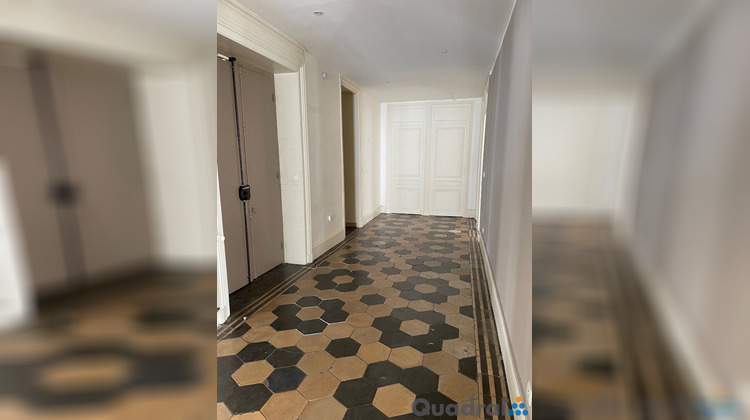 Ma-Cabane - Location Appartement LYON 6, 268 m²