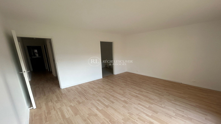 Ma-Cabane - Location Appartement LYON 7, 96 m²