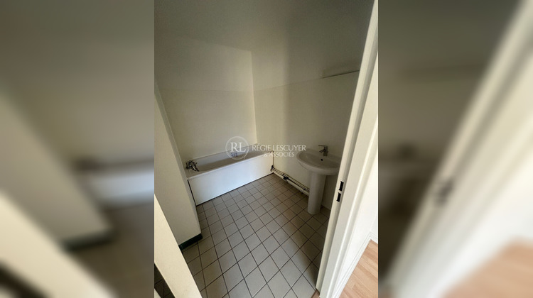 Ma-Cabane - Location Appartement LYON 7, 96 m²