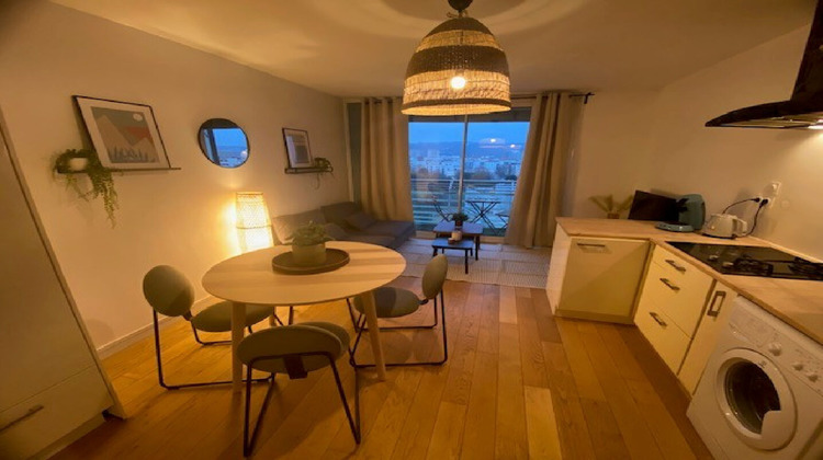 Ma-Cabane - Location Appartement LYON 7, 87 m²