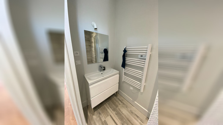 Ma-Cabane - Location Appartement LYON 8, 101 m²