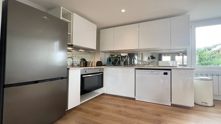 Ma-Cabane - Location Appartement LYON 8, 77 m²