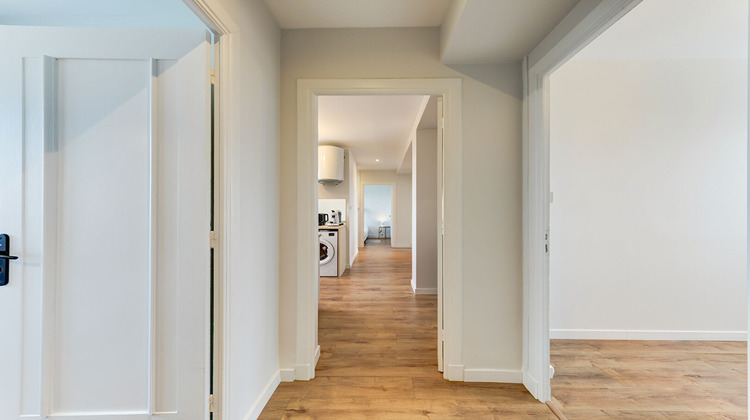 Ma-Cabane - Location Appartement LYON 8, 79 m²