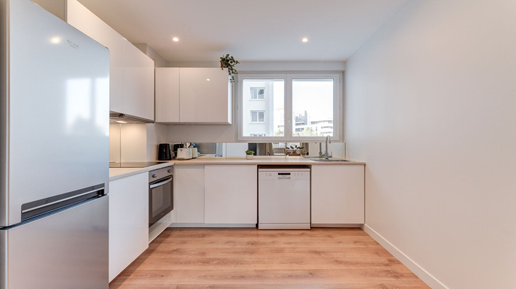 Ma-Cabane - Location Appartement LYON 8, 80 m²