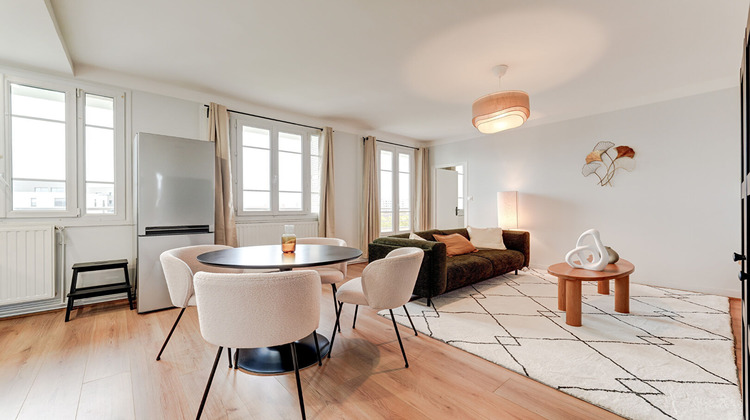 Ma-Cabane - Location Appartement LYON 8, 81 m²
