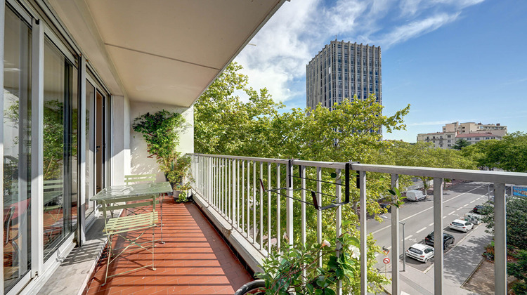 Ma-Cabane - Location Appartement LYON 8, 65 m²