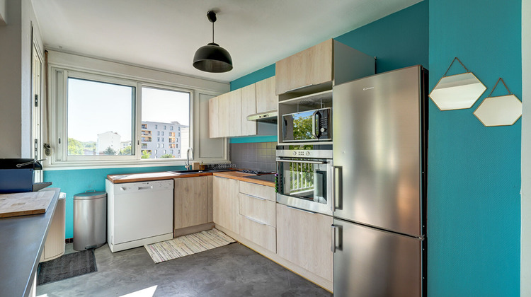 Ma-Cabane - Location Appartement LYON 8, 65 m²