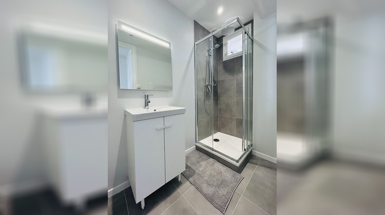 Ma-Cabane - Location Appartement LYON 8, 66 m²