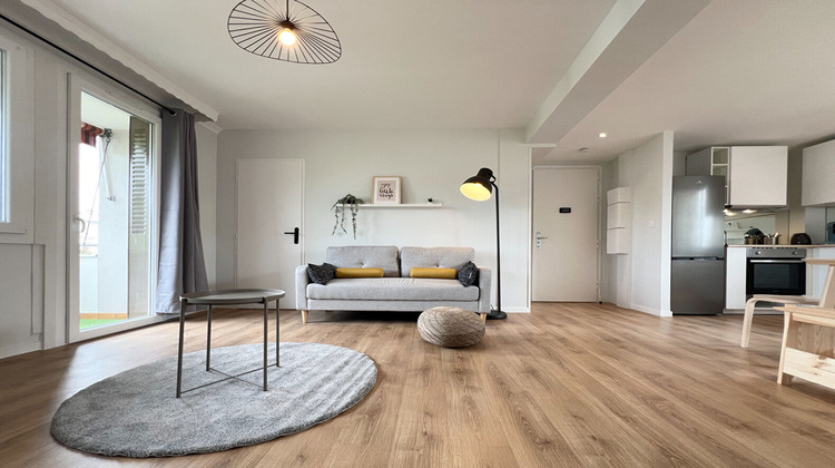 Ma-Cabane - Location Appartement LYON 8, 77 m²