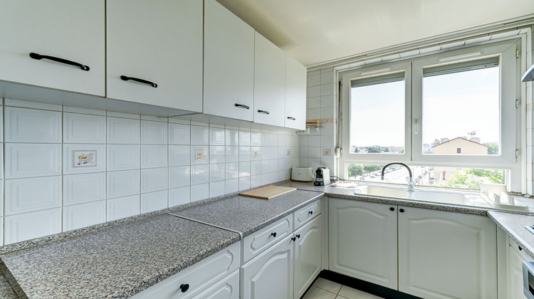 Ma-Cabane - Location Appartement LYON 8, 65 m²