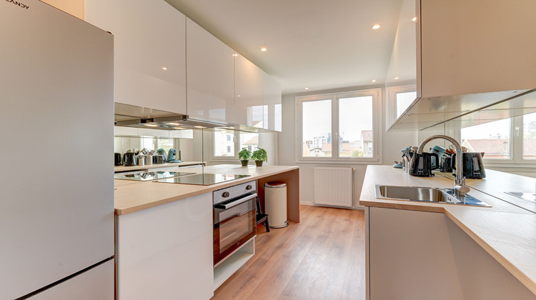 Ma-Cabane - Location Appartement LYON 8, 75 m²