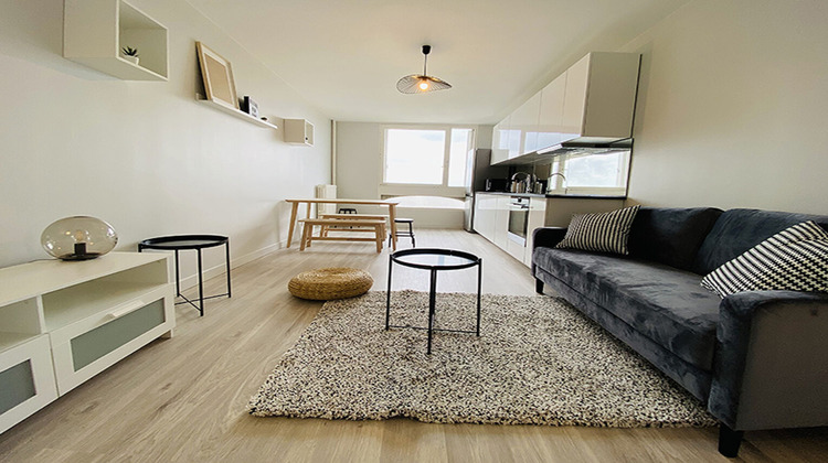 Ma-Cabane - Location Appartement LYON 8, 80 m²