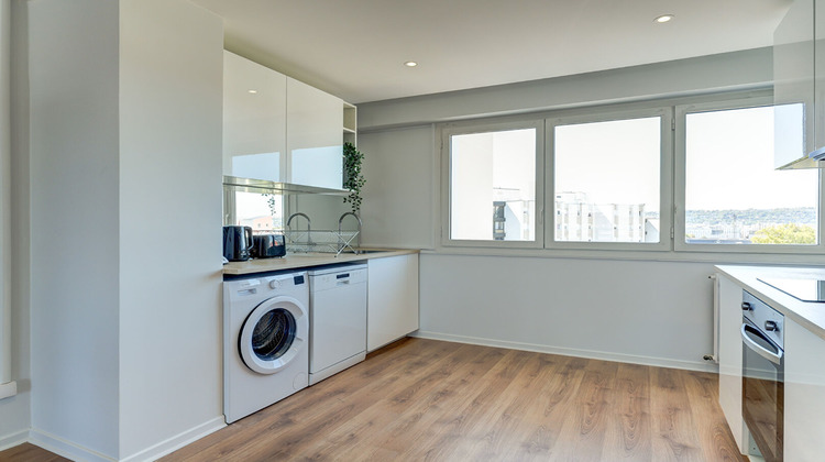 Ma-Cabane - Location Appartement LYON 8, 91 m²