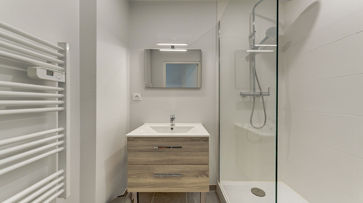 Ma-Cabane - Location Appartement LYON 8, 91 m²