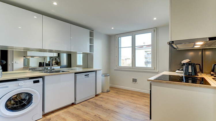 Ma-Cabane - Location Appartement LYON 8, 64 m²