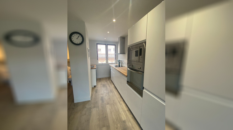 Ma-Cabane - Location Appartement LYON 8, 79 m²