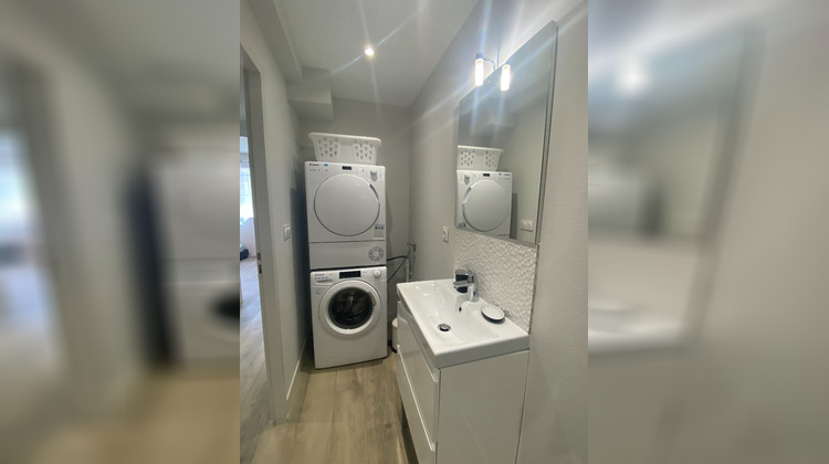Ma-Cabane - Location Appartement LYON 8, 79 m²