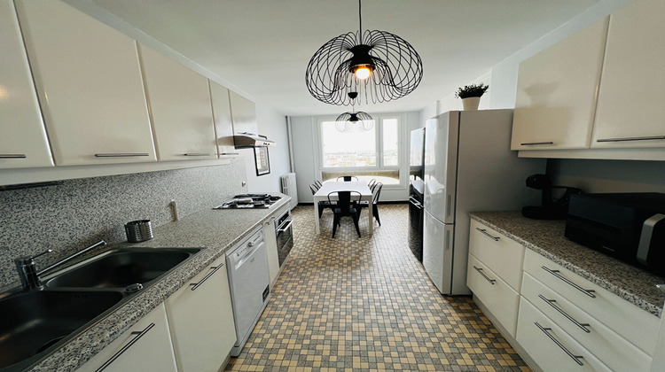 Ma-Cabane - Location Appartement LYON 8, 110 m²