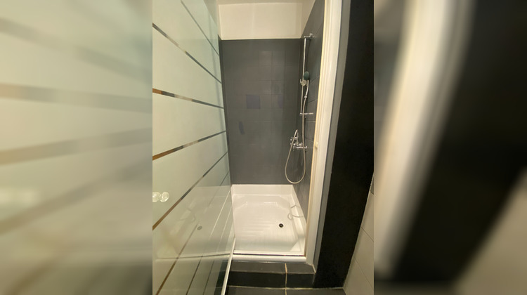 Ma-Cabane - Location Appartement LYON 8, 61 m²