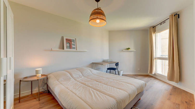 Ma-Cabane - Location Appartement LYON 8, 106 m²
