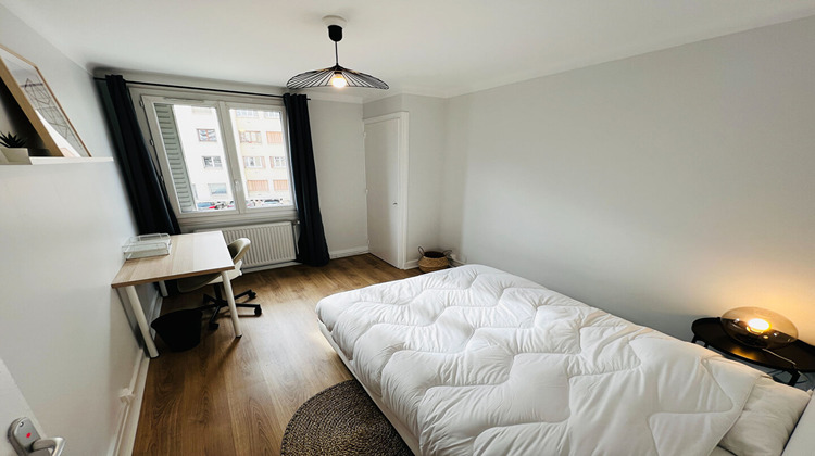 Ma-Cabane - Location Appartement LYON 8, 77 m²
