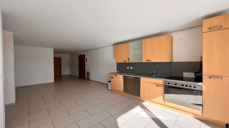 Ma-Cabane - Location Appartement MACHEREN, 100 m²