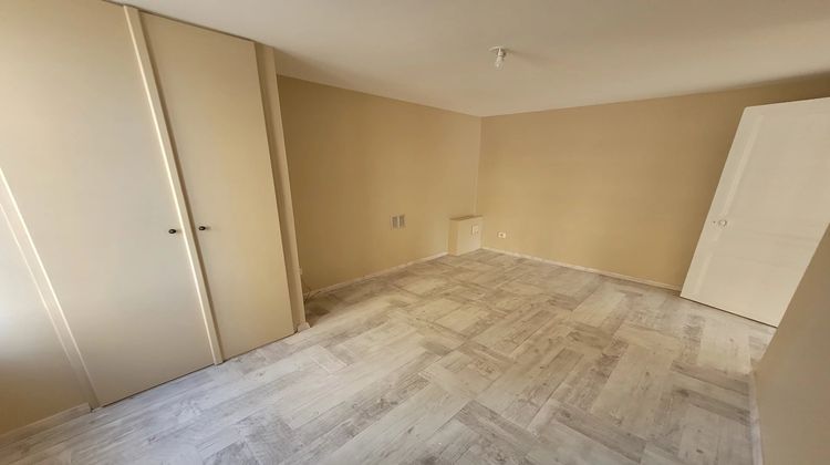 Ma-Cabane - Location Appartement Mâcon, 66 m²