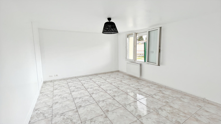 Ma-Cabane - Location Appartement MAFFLIERS, 33 m²