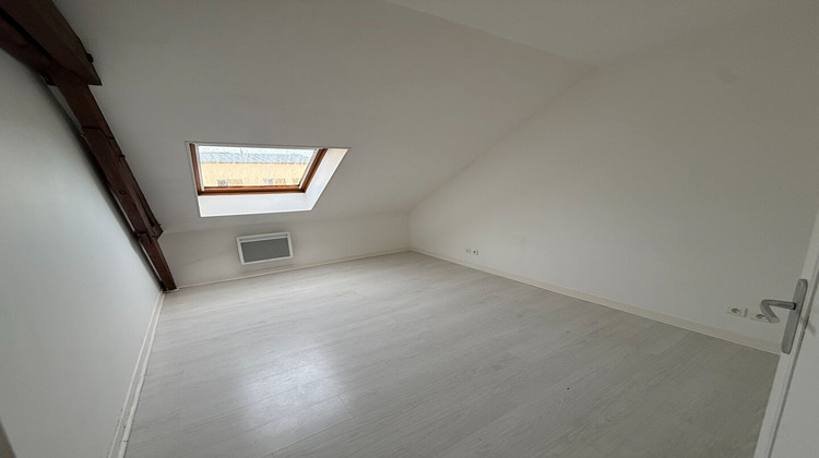Ma-Cabane - Location Appartement MAGENTA, 44 m²