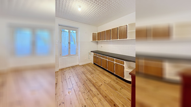 Ma-Cabane - Location Appartement MAGNAC-BOURG, 92 m²