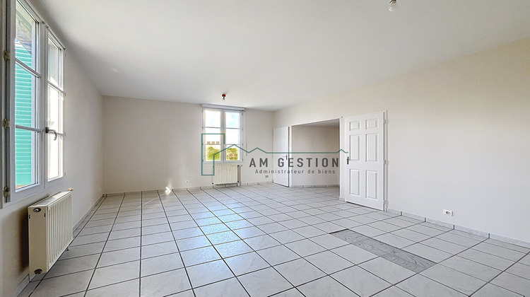 Ma-Cabane - Location Appartement MAGNAC-BOURG, 90 m²