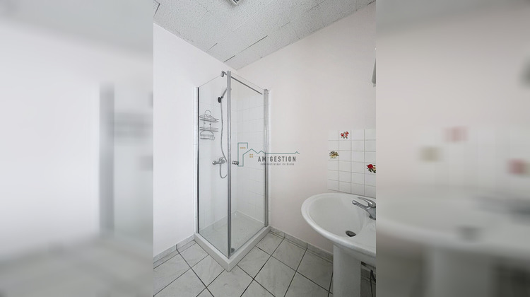 Ma-Cabane - Location Appartement MAGNAC-BOURG, 90 m²