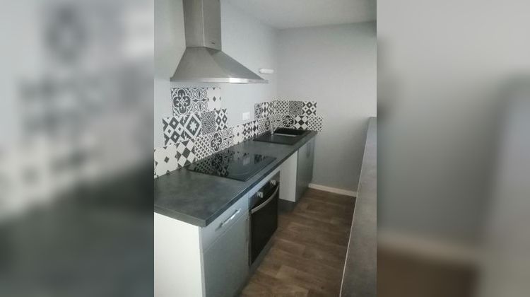 Ma-Cabane - Location Appartement Magnac-Laval, 85 m²