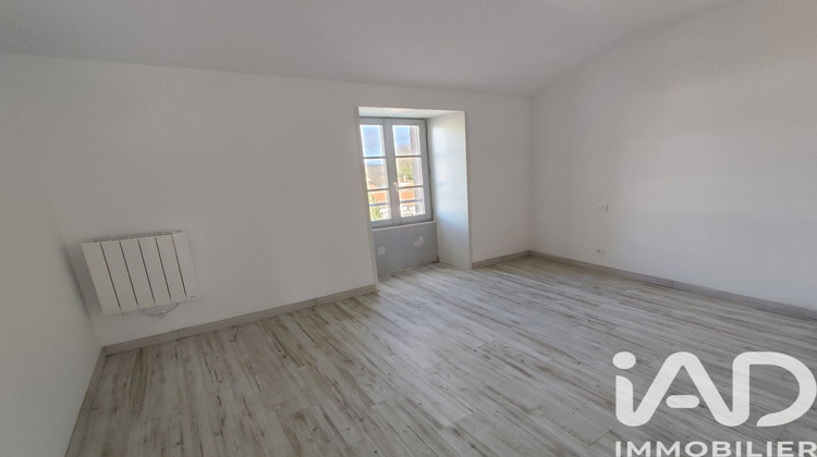Ma-Cabane - Location Appartement Magné, 66 m²