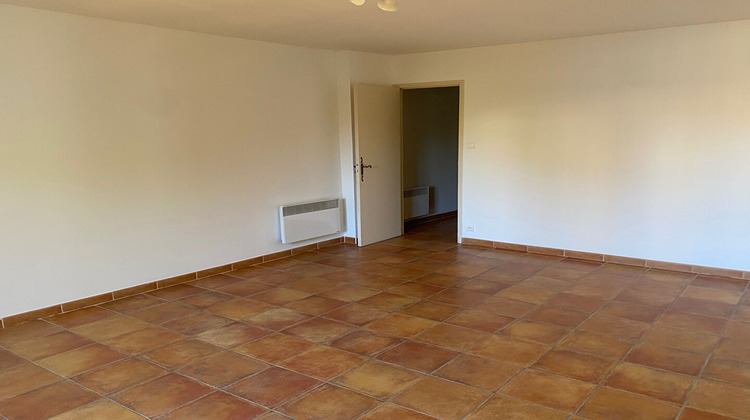 Ma-Cabane - Location Appartement MALAUCENE, 94 m²